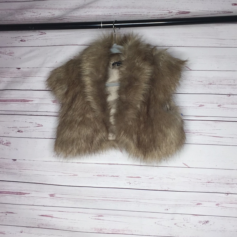 Faux Fur Girls Vest Size Medium